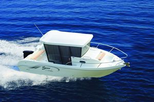 barco de motor de pesca-paseo fueraborda