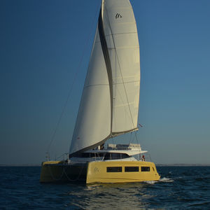 catamarán