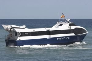 barco turístico