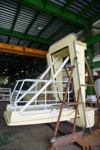 puerta elevadora para operaciones de anclaje puerta 1
