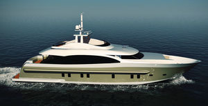 yate a motor de crucero