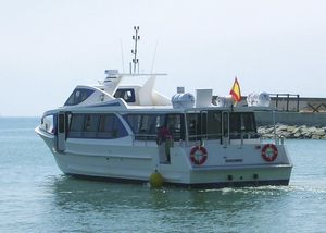 barco turístico