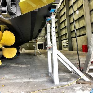 cuna para barco a motor 1