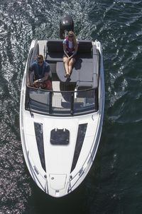 day-cruiser fueraborda / open / 7 personas máx. / con solárium