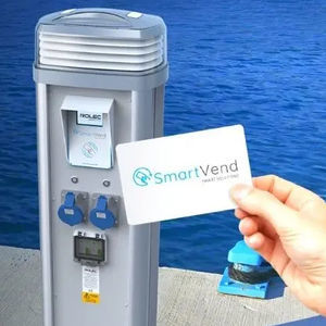 sistema de pago con tarjeta para punto de suministro para pantalán