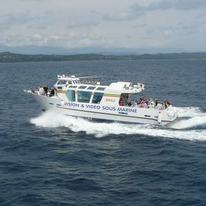 barco turístico / diésel / intraborda
