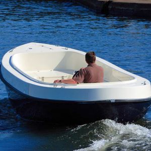 bote intraborda / con consola central / clásico / 6 personas máx.