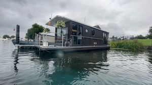 barco casa catamarán 1