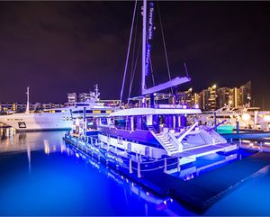 iluminación subacuática para barco