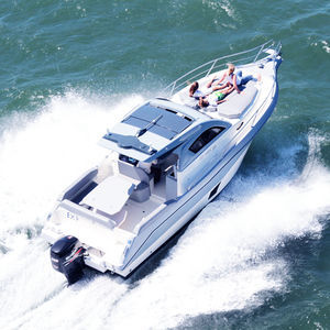 cabin-cruiser fueraborda