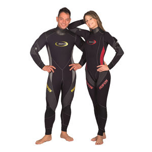 traje semiseco de buceo 1