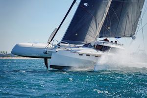 trimarán