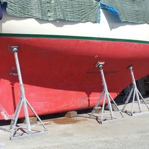 pie de puesta en dique para barco