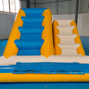 juego acuático escalera