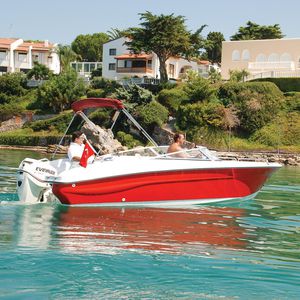 runabout fueraborda / bow-rider / de deporte / 6 personas máx.