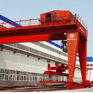 grúa para astillero naval