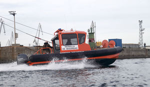 barco profesional barco de vigilancia