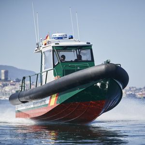 barco profesional barco de vigilancia