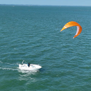 sistema de cometas para propulsión eólica para barco