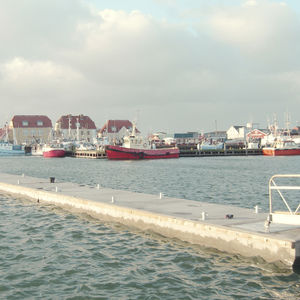 rompeolas flotante / de hormigón armado
