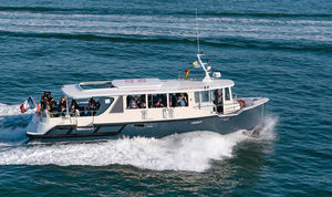 barco de pasajeros / intraborda