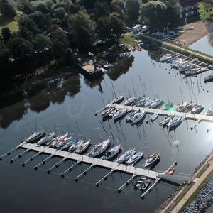 pontón flotante