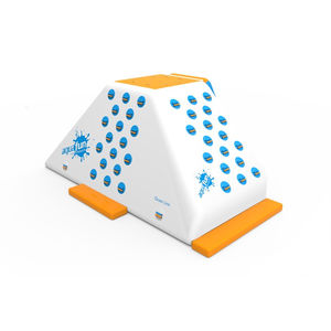 juego acuático tobogán / muro de escalada / escalera / inflable
