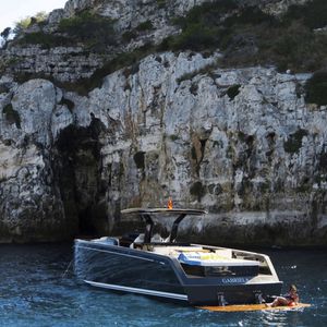 barco cabinado intraborda 1
