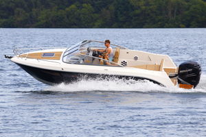 cabin-cruiser fueraborda