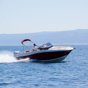 cabin-cruiser fueraborda