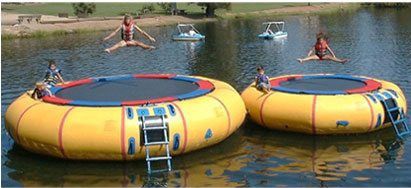 Juego acuático trampolín - CUSTOM CHUTES - para centro de ocio / para yate