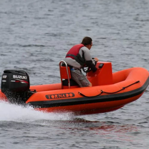 Embarcación neumática fueraborda - 4.8M  - Tornado Boats International ApS - RIB / open / con consola jockey