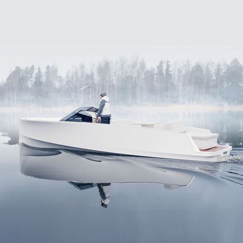 Cabin-cruiser intraborda - Q30 - Q-YACHTS - eléctrico / open / de fibra de vidrio