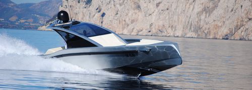 Yate a motor de crucero - Maori 52 - MAORI YACHT WORLD LTD - open / con 1 camarote