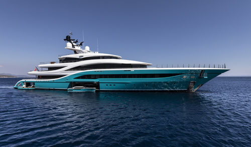 Megayate de crucero - GO - TURQUOISE YACHTS - raised pilothouse / con 9 camarotes / de acero