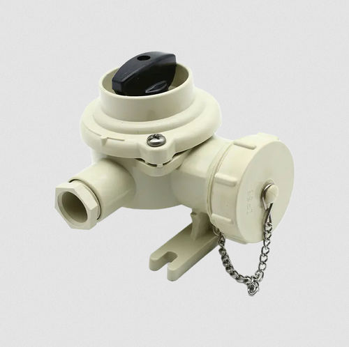 Enchufe estanco para buque - CZKS101-3 - Yuhuan Huaji Marine Electrical Appliance co. Ltd. - hembra / con calota de protección / con interruptor