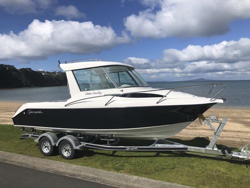 Day-cruiser fueraborda - Blazer 640 HT - Seanymph Boats - con cockpit cerrado / con hard-top / de pesca deportiva