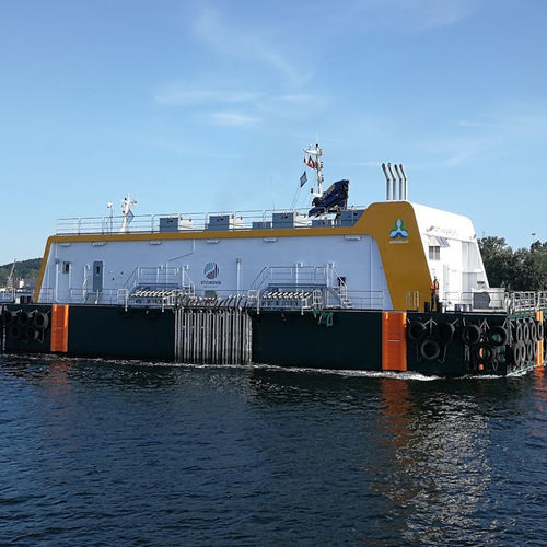 Gabarra - Nova 600 - scaleaq - buque feeder