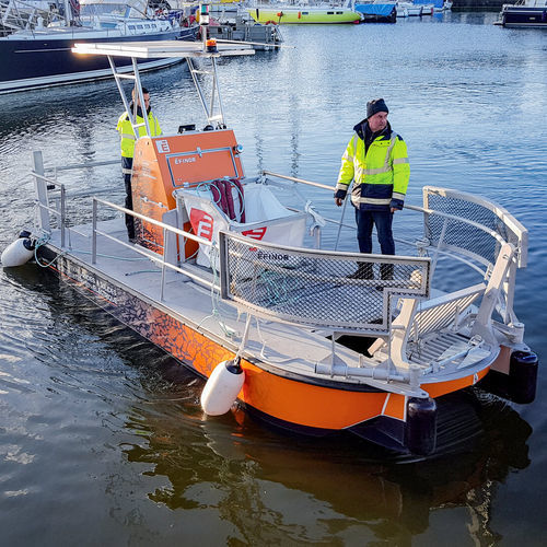 Barco profesional embarcación de servicio - Waste Cleaner 66E - Efinor Sea Cleaner - embarcación de servicio portuario / gabarra de trabajo / embarcación de recuperación de hidrocarburos