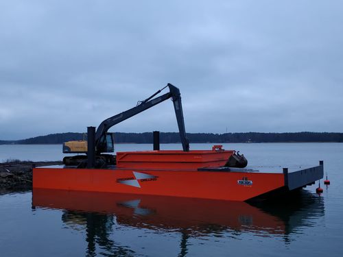 Barco profesional dragador - FB Pontoons - intraborda