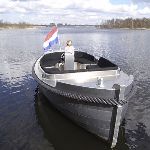 Barco open intraborda - Sloep 5.70 Classic - Alufleet B.V. - con consola central / de madera / 8 personas máx.