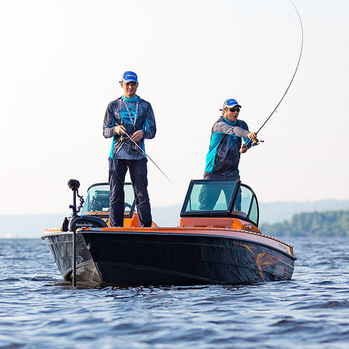 Bay boat fueraborda - 555 SPORT ANGLER - BoatLab LLC - con doble consola / de pesca deportiva / de aluminio