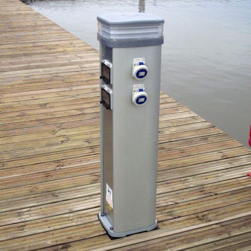 Torreta de suministro eléctrico - Pump Out Stations - Top Marine OÜ - de suministro de agua / para pantalán / de aluminio