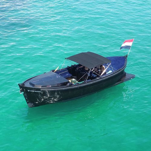 Barco open intraborda - S-1100 - Waterdream BV - bimotor / con consola central / de esquí acuático