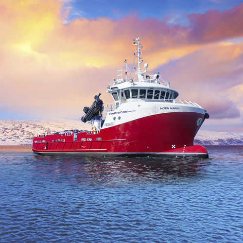 Barco profesional barco para acuicultura - NabWork 2398/1120 MD - Moen Marin AS - intraborda