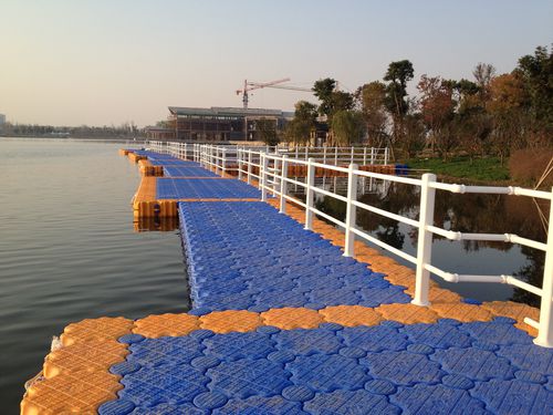 Pantalán flotante - Shanghai Qihua Waterborne Engineering Construction Co., Ltd - de amarre / para puerto deportivo