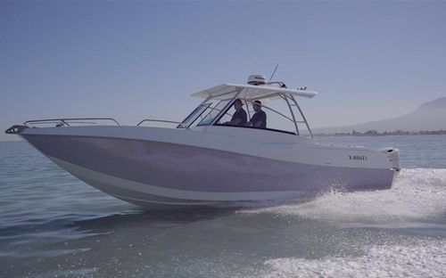 Barco cabinado fueraborda - X-32 - X-Boats - bimotor / open / con doble consola