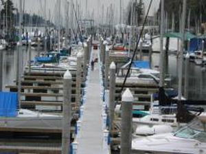 Finger de hormigón - Thunderbird - International Marine Floatation Systems, Inc. (IMFS) - sujeto por pilares