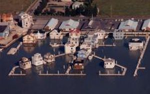 Ciudad flotante - International Marine Floatation Systems, Inc. (IMFS)