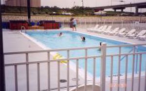 Piscina flotante - Alton  - International Marine Floatation Systems, Inc. (IMFS)